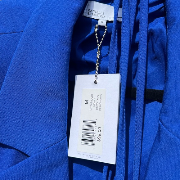 Danielle Bernstein cobalt blue blazer with open back - Picture 3 of 3